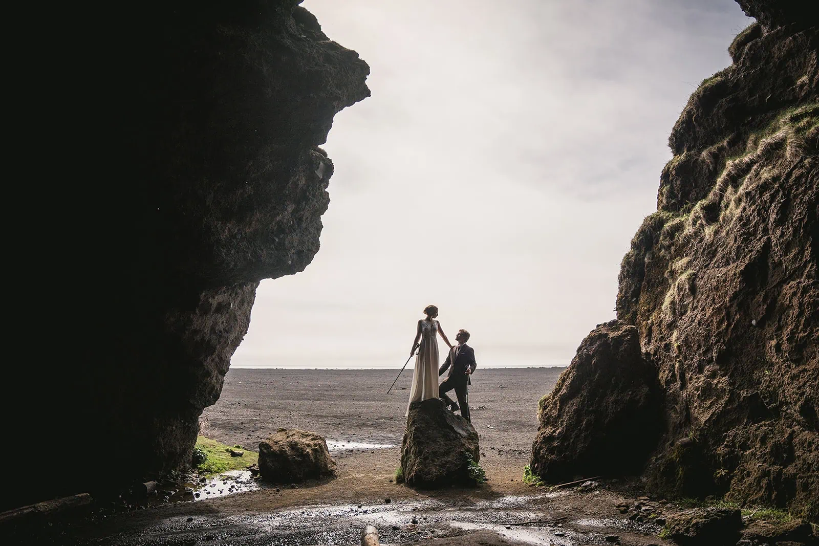 Star Wars meets Icelandic wilderness in this unique Reynisfjara elopement