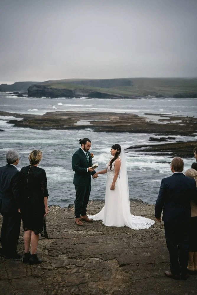 Do we need witnesses to elope? The role of a witness in an elopement ceremony