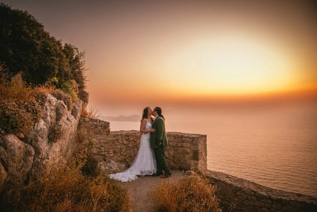 A golden glow and a lifetime to go – Rhodes Island elopement