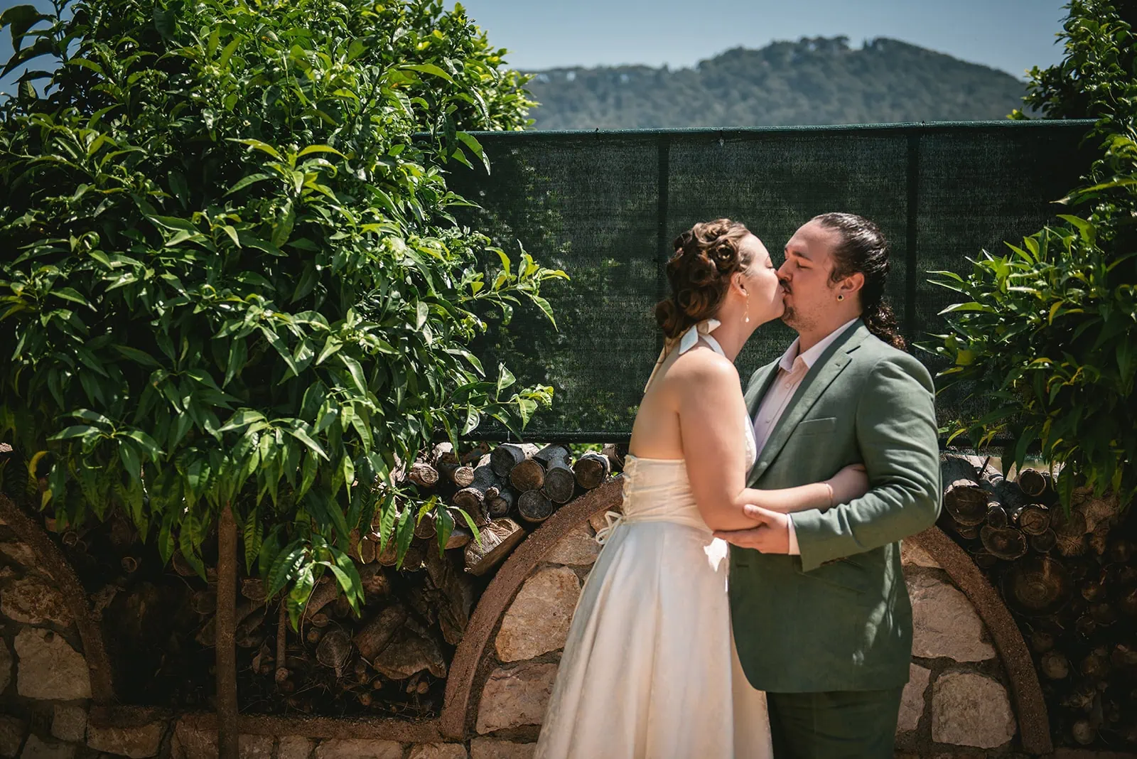 A kiss stolen before their Rhodes Island elopement