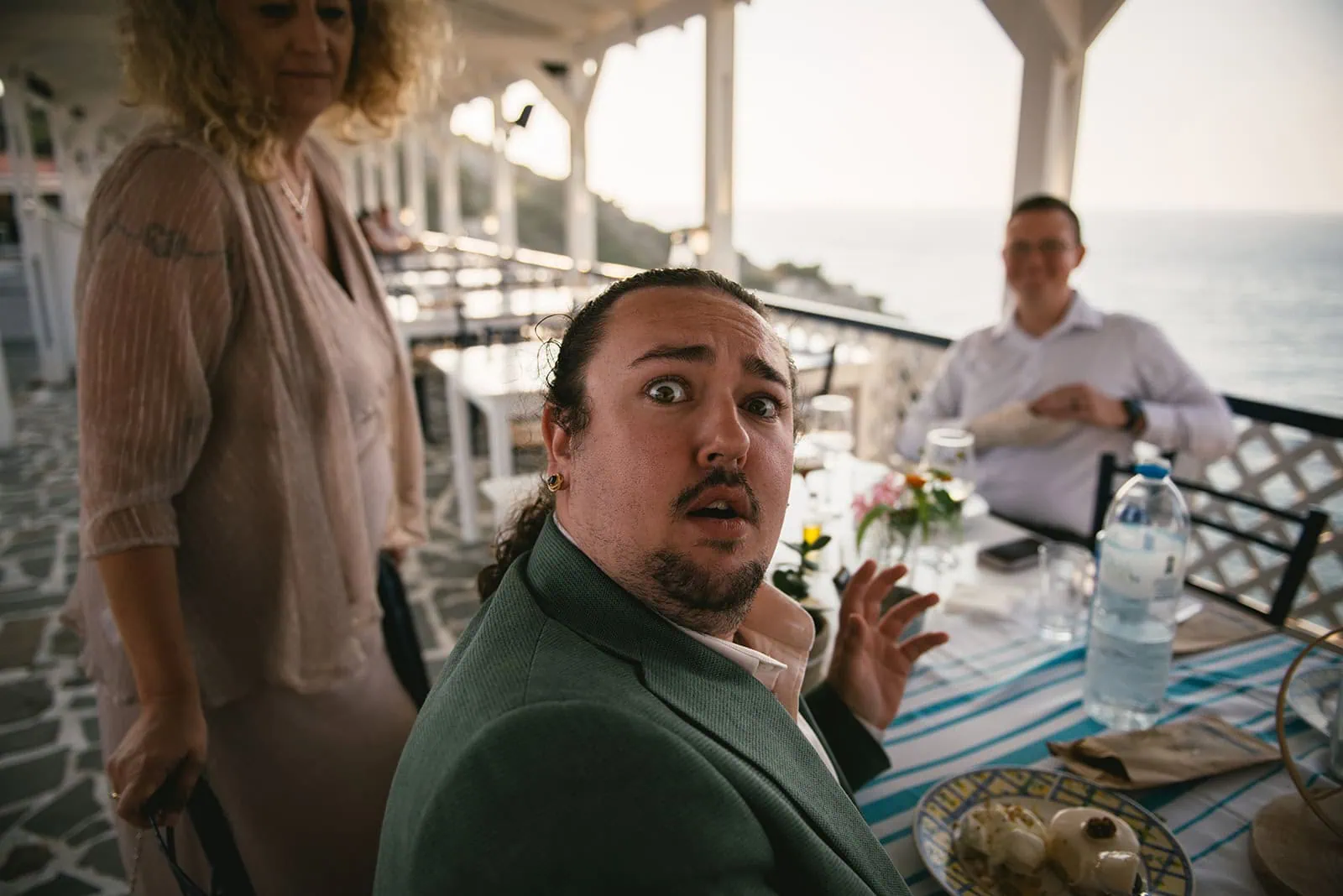 Groom faking surprise in his Rhodes Island elopement