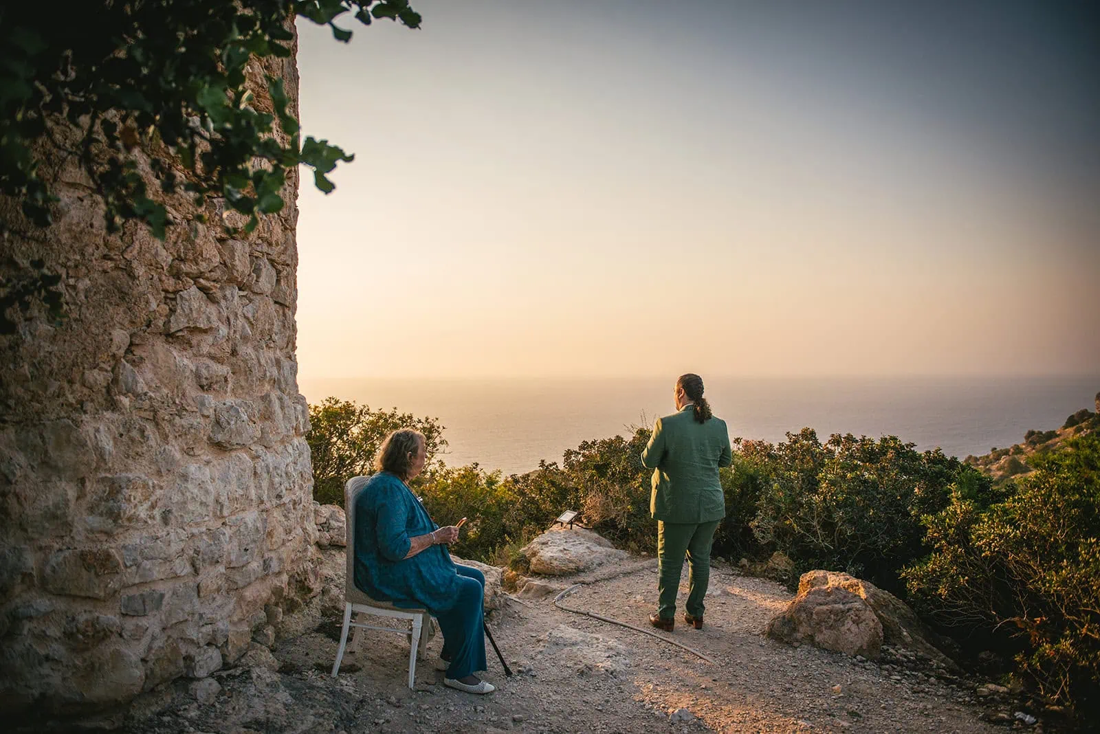 With every step, history and love intertwined – Rhodes Island elopement