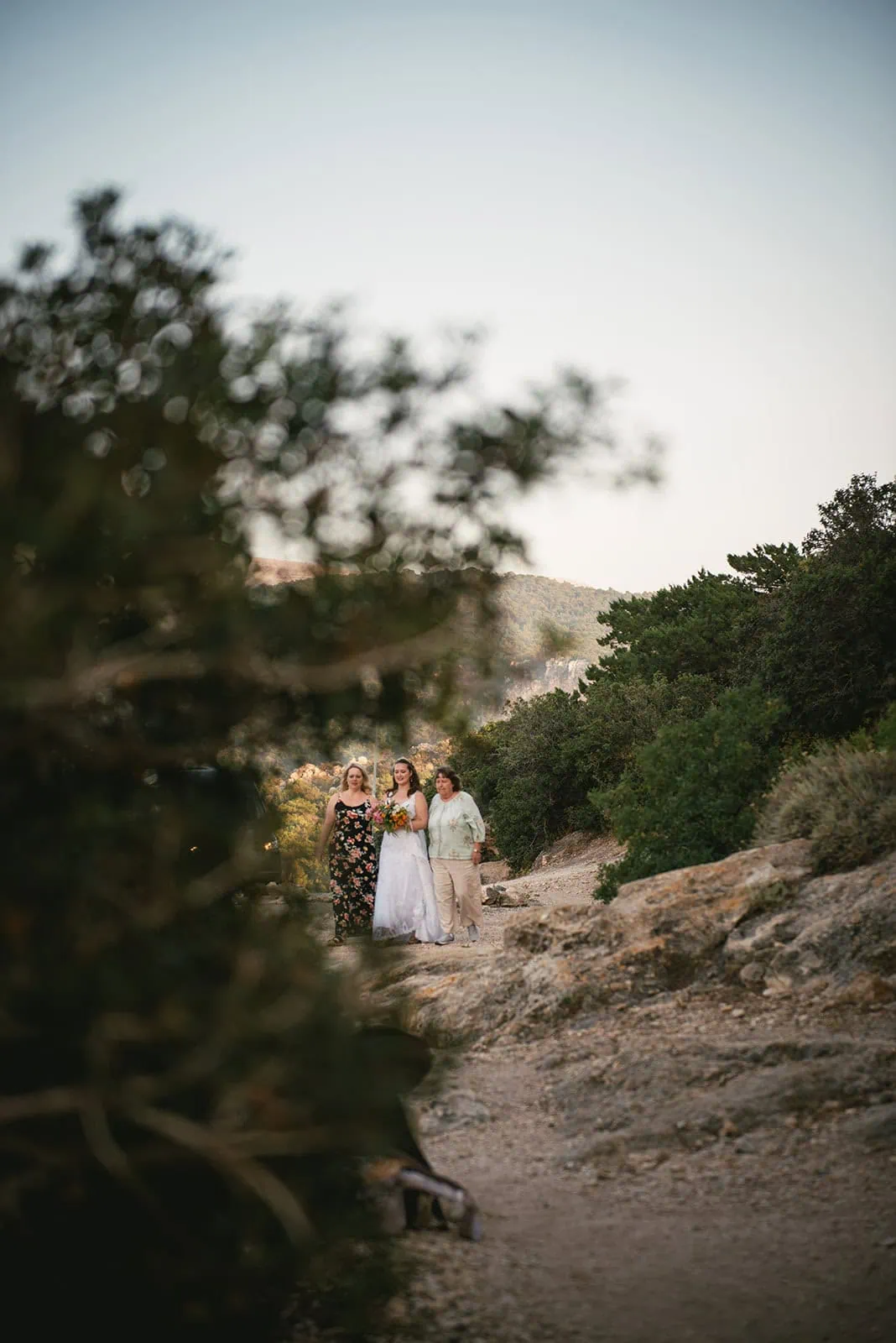 Bride arriving for her Rhodes Island elopement ceremony