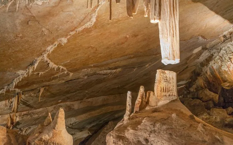 What to do during your Blue Mountains elopement - Explore the Jenolan Caves