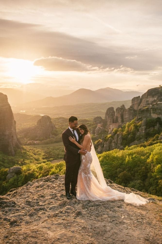 Essential Moments to Include in Your Elopement Timeline