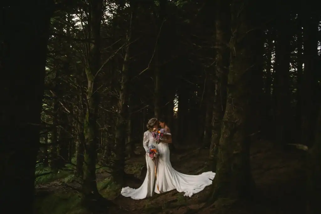 Ireland elopement symbolism - music and poetry